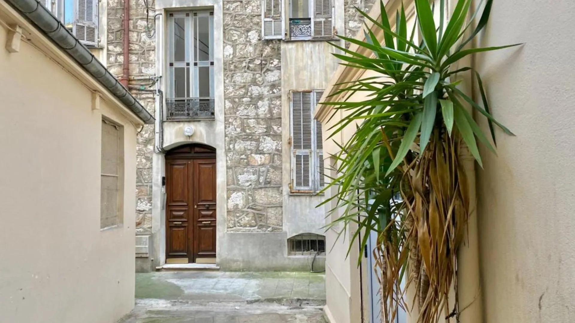 Iconic Central Flat Nice 0*,  France